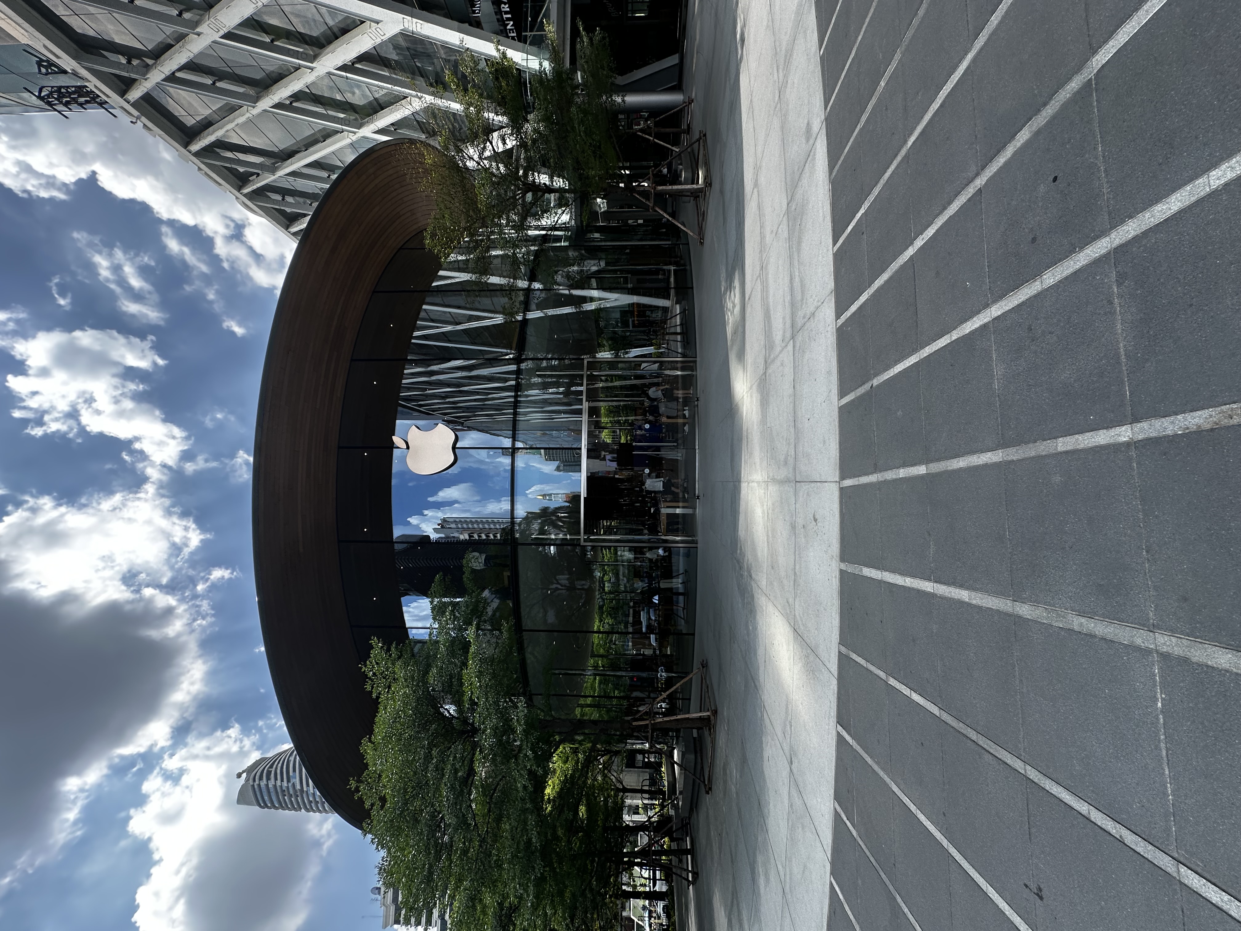 Apple Store, Central World, Bangkok, Thailand